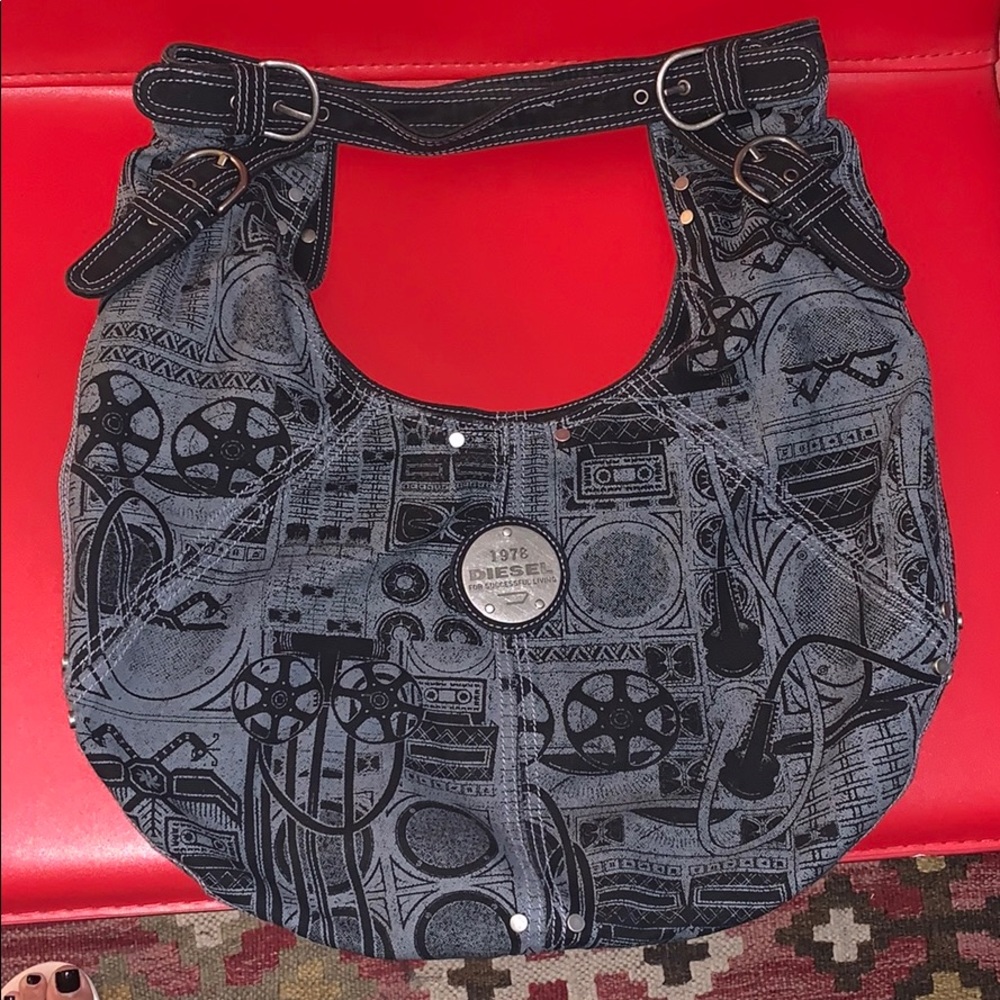 Diesel purse, excellent condition, looks new!
